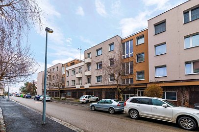 Pronájem bytu 3+kk 82 m², Ve Střešovičkách, Praha-Břevnov