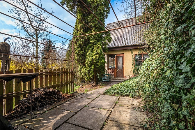 Prodej domu chata 21 m² pozemek 364 m², Na Vysokém, Kladno-Dubí