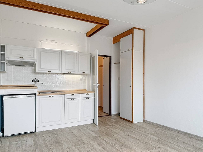 Pronájem bytu 1+kk 22 m², Sokolovská, Plzeň-Severní Předměstí