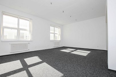 Pronájem komerčních prostor kanceláře 32 m², nábř. T. G. Masaryka, Rakovník-Rakovník II