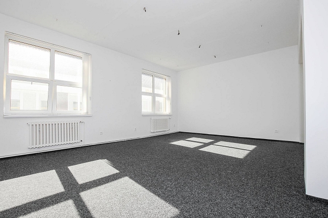 Pronájem komerčních prostor kanceláře 32 m², nábř. T. G. Masaryka, Rakovník-Rakovník II