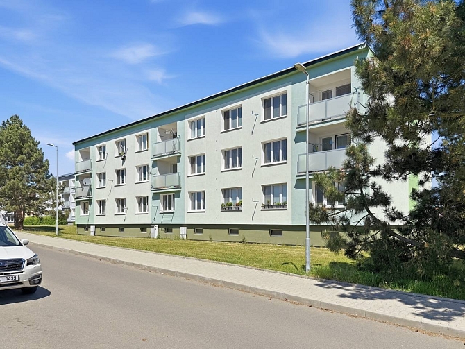 Pronájem bytu 2+1 60 m², Luženská, Rakovník-Rakovník II